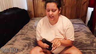 Mom Fucks Twat Makes Soak Mess inside Bed With Toy