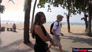 ThaiSwinger.me - Huge butt eastern 19 yo bimbo blowing huge penis