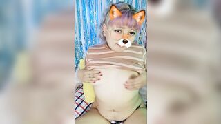 pequeña zorrita quiere ser follada