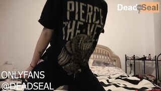 Freaky Emo cunt with mouth Fucks her Ass into Bedroom with Double Sex Sex Toy