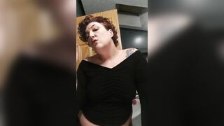 Real Amateur cougar Gets taken on Bed, goes for Ride than Milks