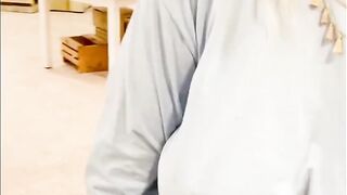 she want to feel my cum on her belly so