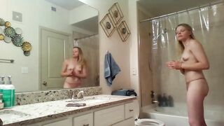 Voyeur Women taking photos and masturbating into the sho