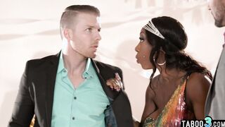 Ebony Goddess Mystique fucked two dicks
