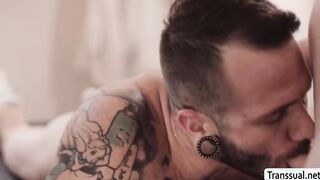 Injured guy gets his ass barebacked by Tgirl masseuse