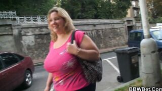 Dude doggy-fucks huge ass blonde fatty