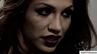 TS hooker Jessy Dubai assfucked in jail