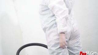 Fat old nympho sucking off penis