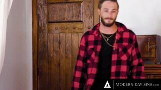 MODERN-DAY SINS - Alexis Tae Told Him To Put It Into Her Butt While Her Stepbro Is Gone! RISKY SEX!