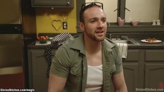 Fiance maks cuckold suck long ebony penis