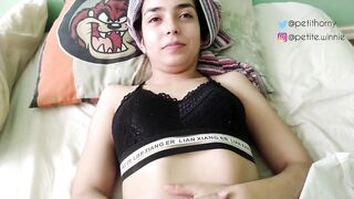 ORAL SEX AFTER THE SHOWER - THE VERY BITCH GETS WET