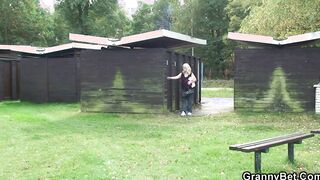 Fucking mature grandma on outdoors