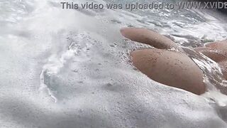 Long Fucking Ass Cougar Outside Beauty Bath-Tub