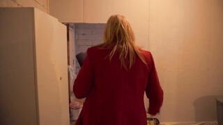 Chubby milf gets huge knockers jizzed