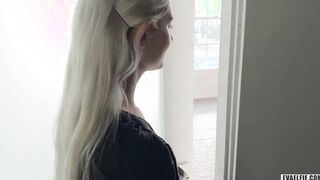 Sucking Off stranger's penis inside New York central park to let him screwed me and cum all over my adorable face - Eva Elfie