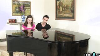 Teen and stepmom practiced on a big cock