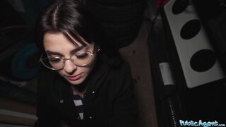 Outdoor Agent Spends his cash on a working women who offer stunning head and fucks rough