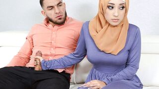 Arab hijab maid caught stealing money