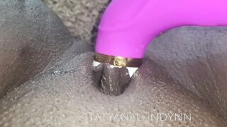 Lick my cunt til I squirt