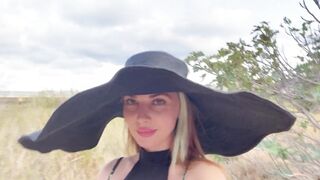 Vibrator fucked public till i squirt