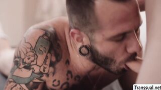 Injured dude analed shemale masseuse