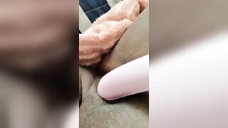 Vibrations on that clitoris had me squirting