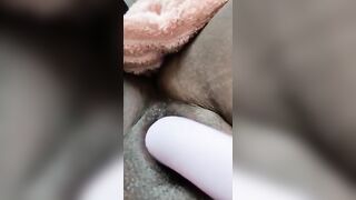 Vibrations on that clitoris had me squirting