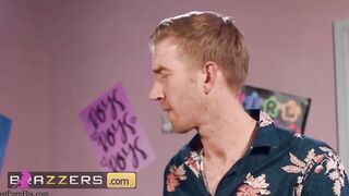 Brazzers - Model Hannah Blake Lets The Viewer With The Massive Cock Go At Her House & Banged! Her Butt