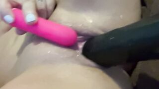 Close up tape of LONG african vibrator on sex machine stretching tight milf twat