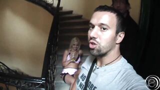 bimbos im Hausflur zu zweit Flachgelegt ....... Titus Steel &
