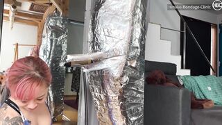 アルミニウムマミーで呼吸制御&ヴィーナス2000！手コキ！Aluminum Foil Duct Film Mummification, Pvc Mask and Pink Zentai Suit