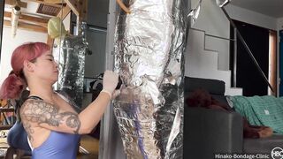 アルミニウムマミーで呼吸制御&ヴィーナス2000！手コキ！Aluminum Foil Duct Film Mummification, Pvc Mask and Pink Zentai Suit