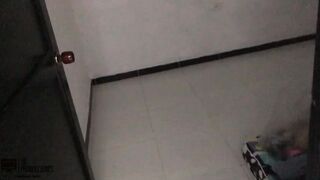 I find my stepbrother into his room masturbating and I got lusty PART one