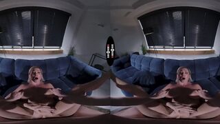 DARK ROOM VR - Obey My Little Friend