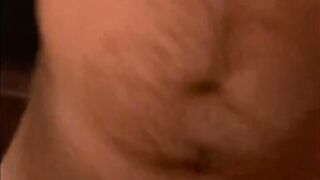Suck and banged! my tinder date and he makes me cum multiple times!!