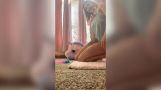 Bombshell young BLONDE BAE explores Masturbation; pillow HUMPING, Vibrator play, and BIG SQUIRT on Camera