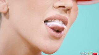 Munch Me Vid With Mick Blue, Angela Milky, Kendra Sunderland, Mona Azar - Brazzers Official