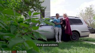 Big Titted Blonde cougar with a long booty seduces a muscular bro to banged her into a van