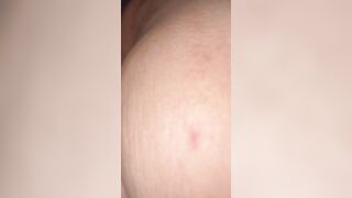 Bimbo fucks 2 sex toys at once into her booty
