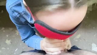 Отсосала по высшему разряду незнакомцу в заброшке