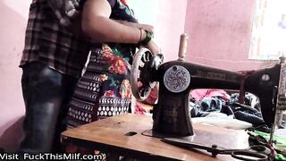 Tailor ne bhabhi ka  naap  lete lete bhabhi ko hi chod dala