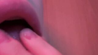 I wanna suck penis