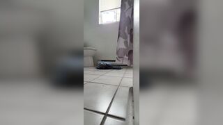 Piss my leggings cant hold it golden shower orgasm
