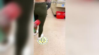 Latina 18 Yo candid butt at grocery store.