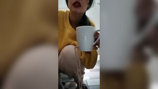 Hoe is licking bathroom strokve and eating dirty tampon