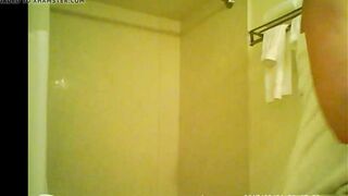 Hot Paola doing Squats naked into the bathroom