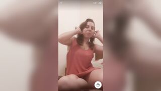 Azeri xala qizi satdirir