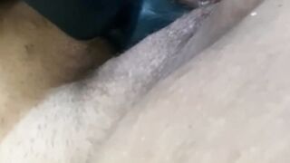 ik squirt en kreunde door het squirten