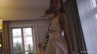 STASYQ - Super Sexy thin 19 yo Holy Molly shows her body