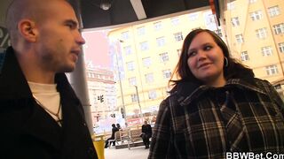 Stranger bangs fat booty plumper from behind